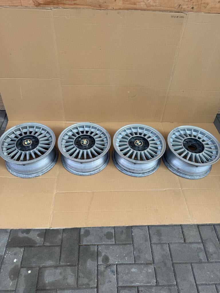 Originele BMW Oldtimer Velgen 14 inch E12 E28 E23 E24, Ophalen, 14 inch, Gebruikt, Velg(en)