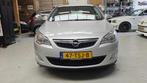 Opel Astra 1.4 Turbo Cosmo Navi, Bluetooth, Nieuwe APK, Clim, Auto's, Opel, Voorwielaandrijving, Euro 5, Stof, Gebruikt