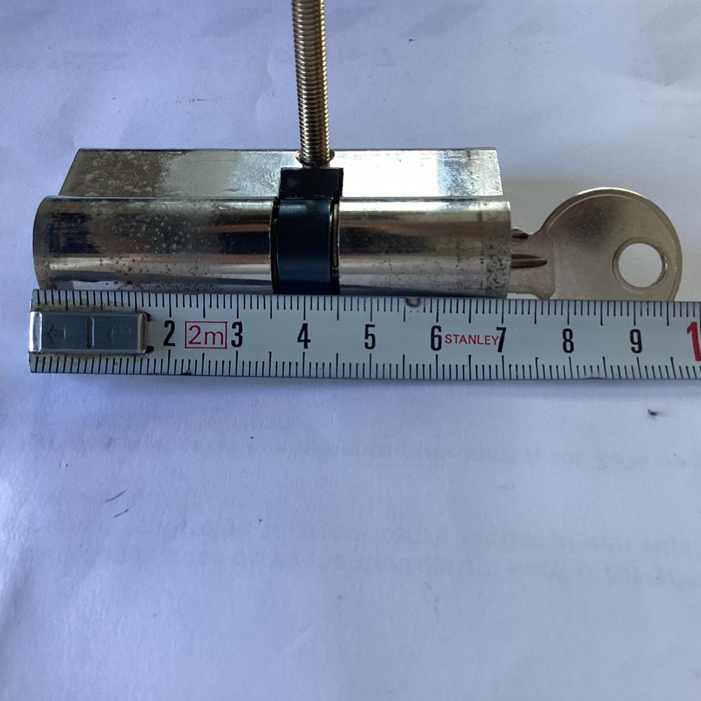Cilinderslot 7 cm met sleutels, Ophalen of Verzenden, Gebruikt, Overige materialen, Slot