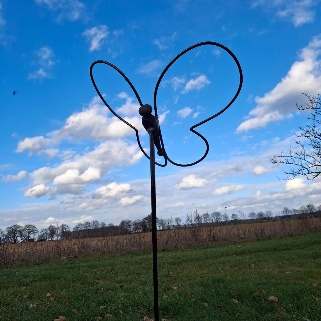 Ijzeren Vlinder Tuinprikker / Tuindecoratie, Ophalen of Verzenden, Zo goed als nieuw