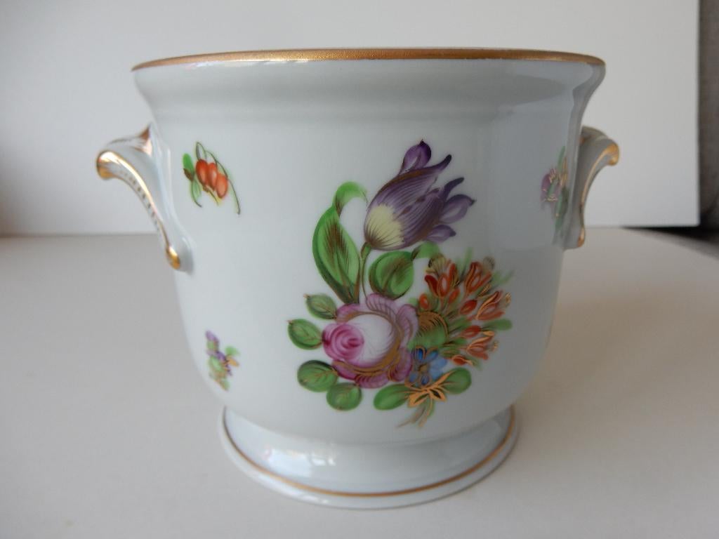 Herend Cachepot bloempot  bloemmotief  tulpboeket, Antiek en Kunst, Ophalen of Verzenden