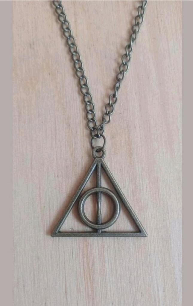 Deathly hallows ketting, Harry Potter, Verzamelen, Harry Potter, Ophalen of Verzenden, Gebruikt