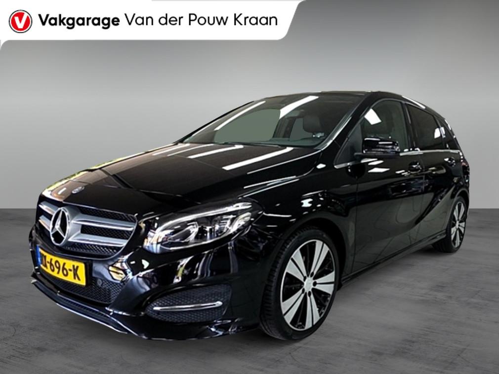 Mercedes-Benz B-Klasse 180 Ambition Automaat / Trekhaak, Auto's, Mercedes-Benz, Automaat, 12 maanden, 1325 kg, Gebruikt