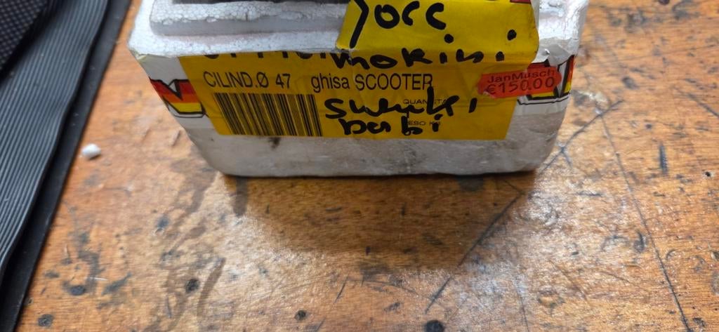 Malossi 70cc cilinder Ø47 Morini gietijzer (ghisa) NOS, Ophalen of Verzenden, Nieuw, Cilinder