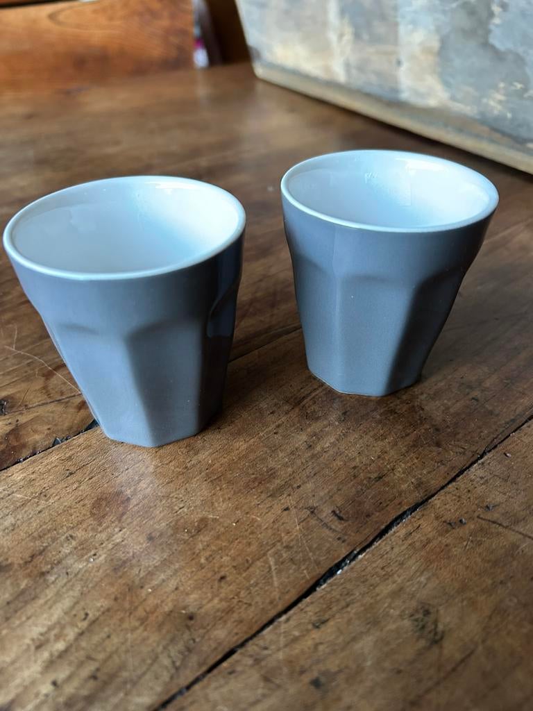Twee Expresso mokjes Hema, Huis en Inrichting, Keuken | Servies, Ophalen of Verzenden, Zo goed als nieuw, Overige stijlen, Kop(pen) en/of Schotel(s)
