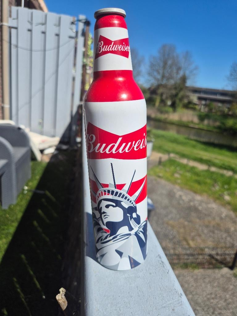 Budweiser verzameling, Ophalen of Verzenden, Zo goed als nieuw, Flesje(s), Overige merken