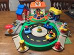 Fisher-Price/Liitle People fantasiedorp met werkende rotonde, Kinderen en Baby's, Speelgoed | Fisher-Price, Ophalen, Zo goed als nieuw