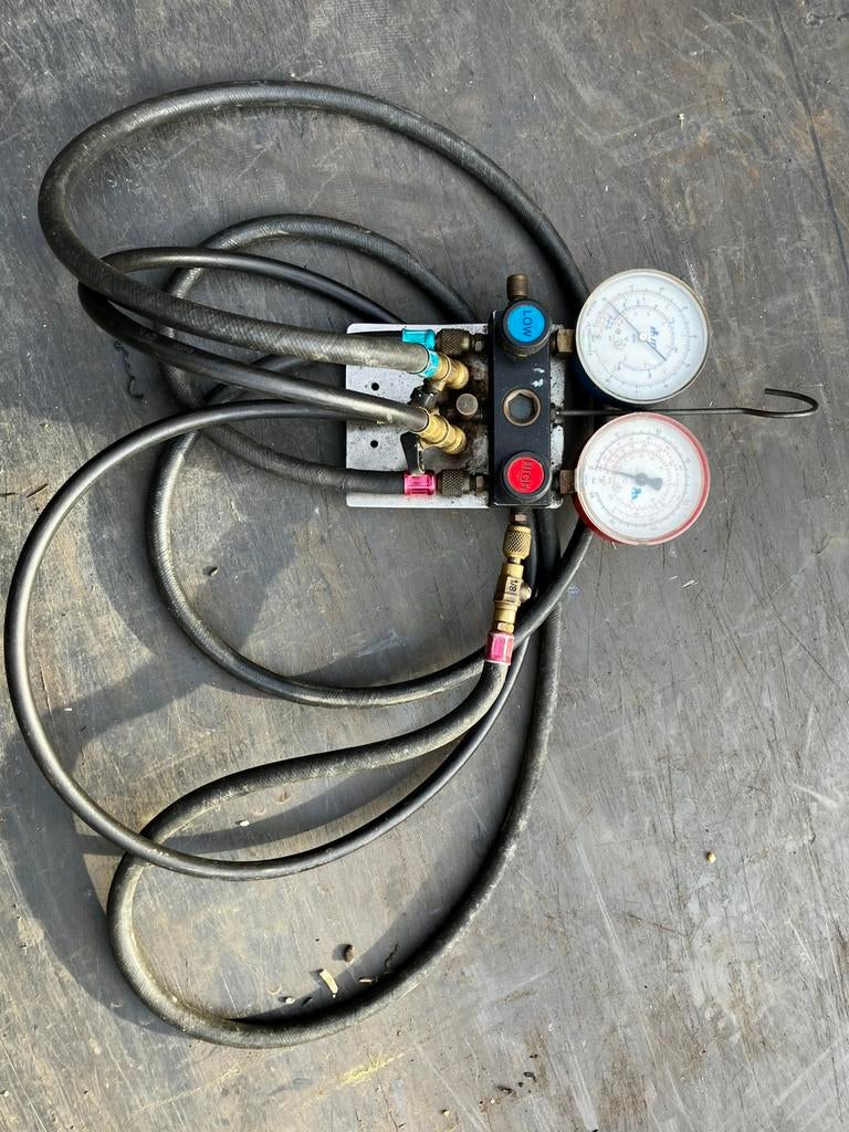 Professionele Analoge Manifold / Meterbrug, Ophalen of Verzenden, Zo goed als nieuw