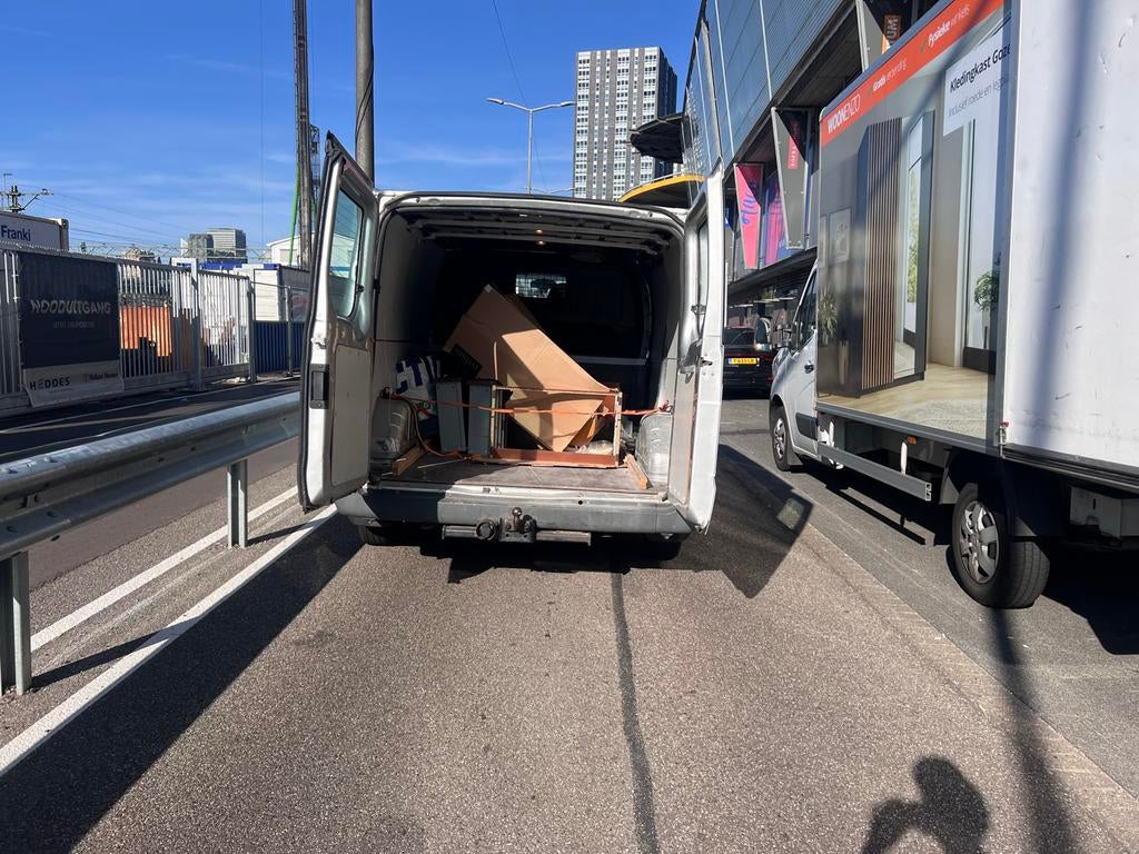 Spoed Bus huren eerste uur€50 metchauffeur. Sjouwen mogelijk, 33 - 40 uur, Overige vormen