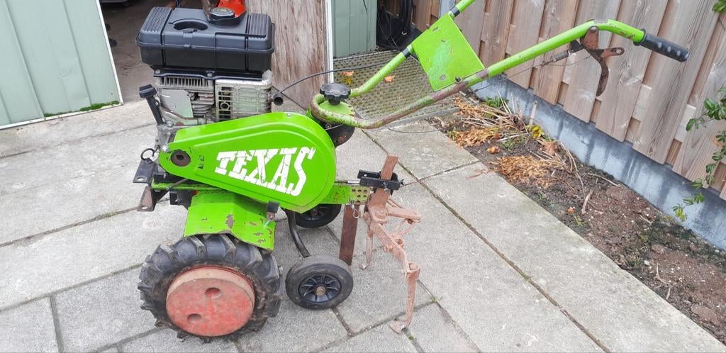 Texas tuinfrees in goede staat, Ophalen