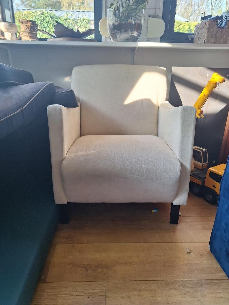Gratis witte stoffen fauteuil, Ophalen, Gebruikt, 75 tot 100 cm, 50 tot 75 cm