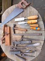 Partij oud gereedschap: zaag, beitels, tangen, schaaf, Ophalen