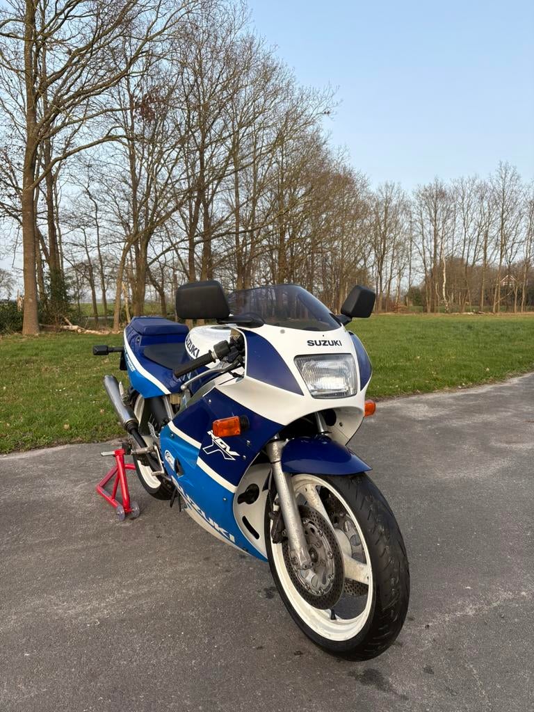 Suzuki RGV 250 VJ21 RGV250, Motoren, Motoren | Suzuki, Particulier, Super Sport, meer dan 35 kW, 2 cilinders, Motorrijbewijs A