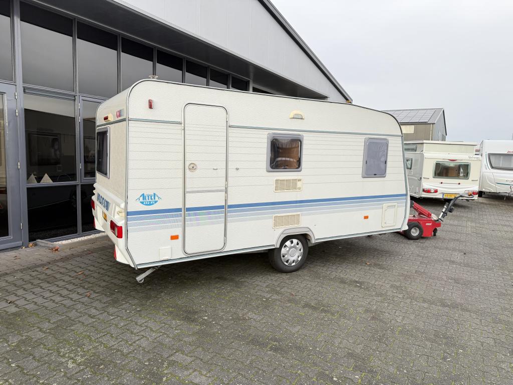 Adria Altea 432 PX XL Fransbed 230CM + Zit 830KG leeg ! 2004, Bedrijf, Treinzit, 750 - 1000 kg, Overige typen