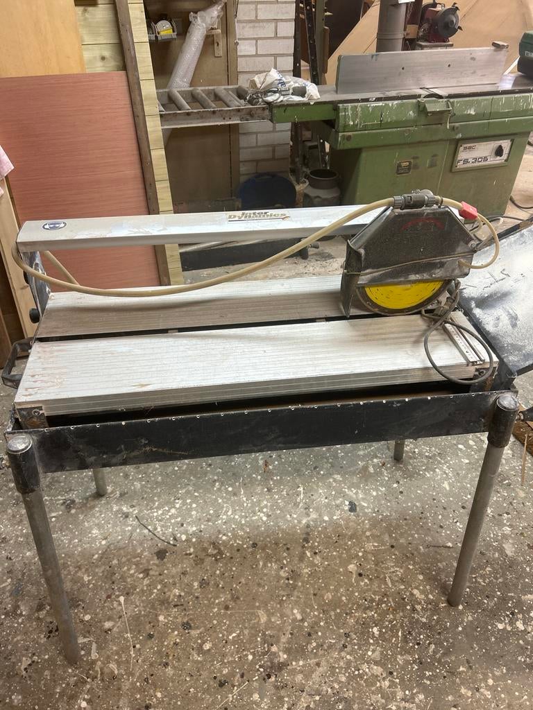 Inter Dynamics Tegelzaag  met extra waterbak, Doe-het-zelf en Verbouw, Gereedschap | Zaagmachines, Ophalen, Gebruikt, 600 tot 1200 watt