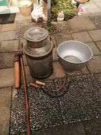 Diverse boerderij spullen dorsvlegel melkbus melkzeef sikkel, Ophalen
