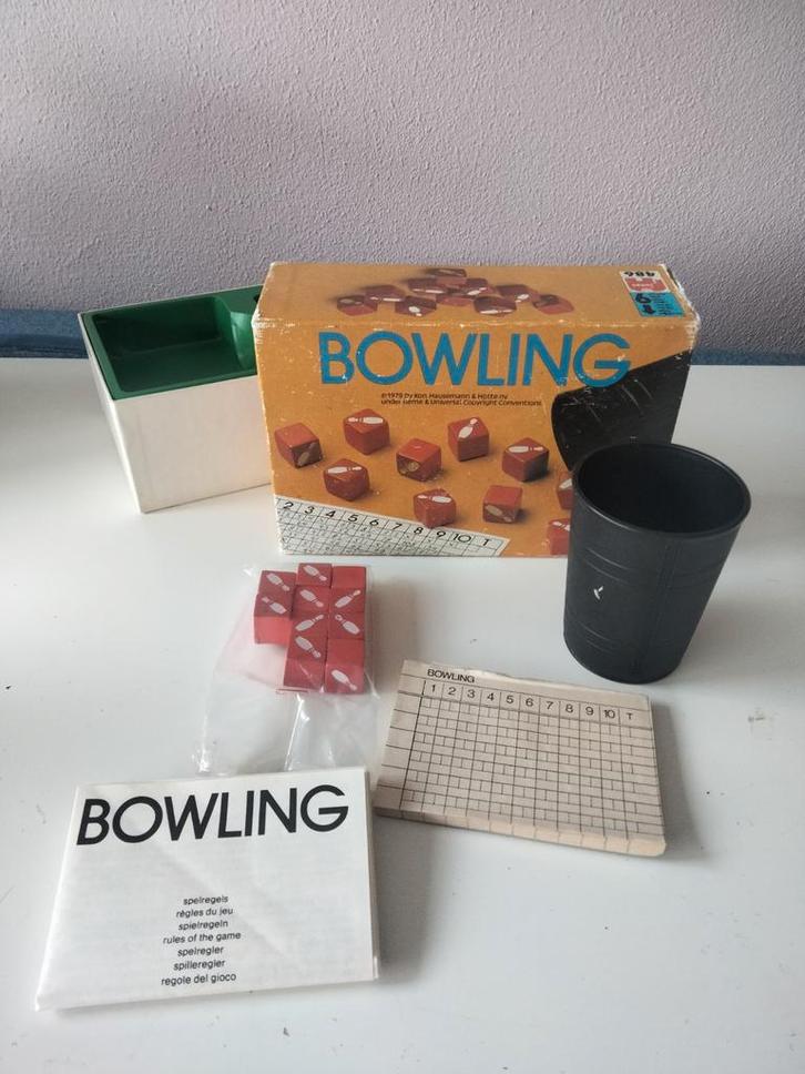 Bowling dobbelspel, Hobby en Vrije tijd, Gezelschapsspellen | Overige, Ophalen of Verzenden