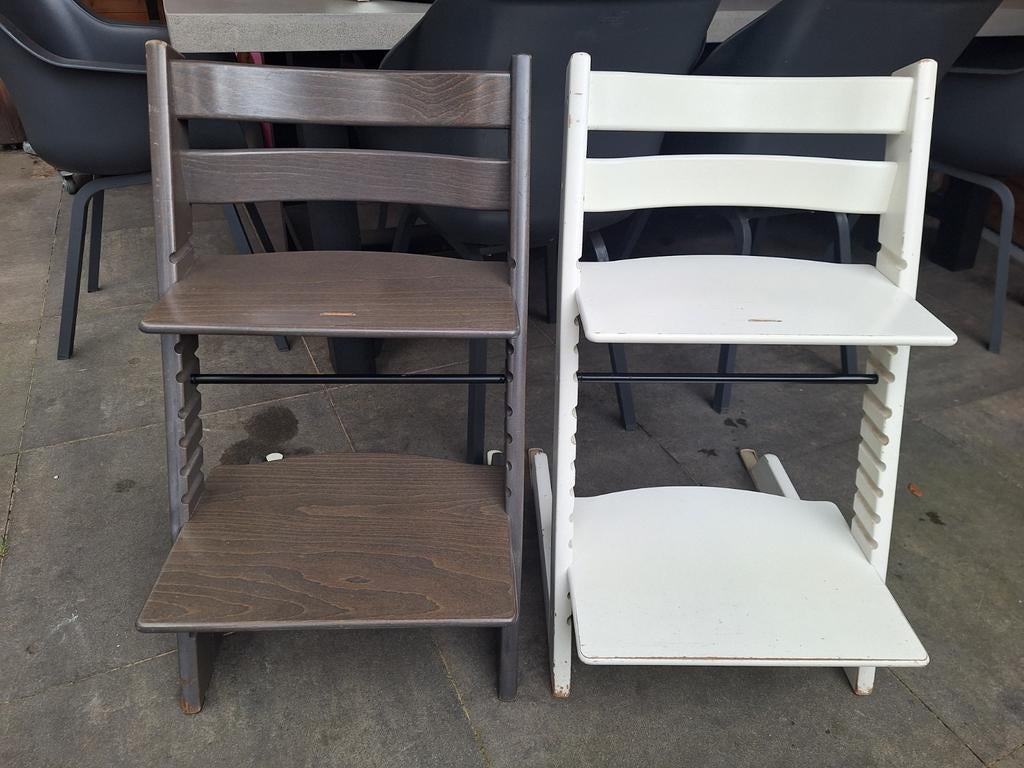 Twee Trip Trap stoelen met benodigdheden, Kinderen en Baby's, Kinderstoelen, Ophalen, Gebruikt, Meegroeistoel, Aanschuifbaar