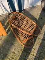 Oude ski's en sneeuwschoenen - Vintage winteruitrusting, Ophalen, Gebruikt, Ski's