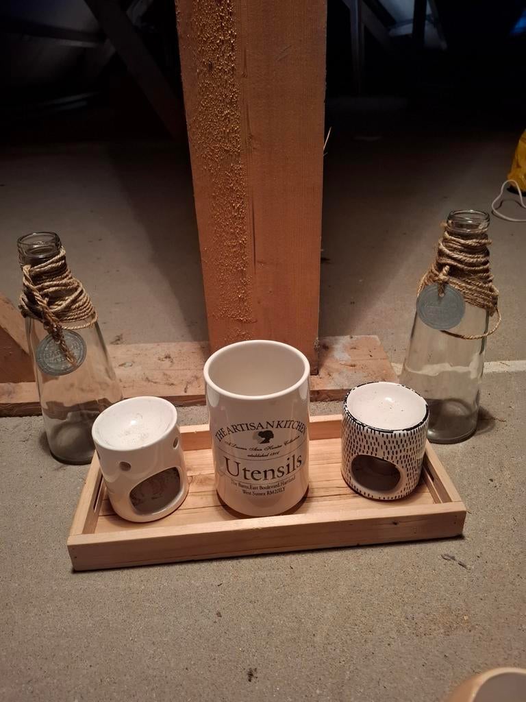 GRATIS! Decoratieve set: dienblad, flessen, potten, Ophalen