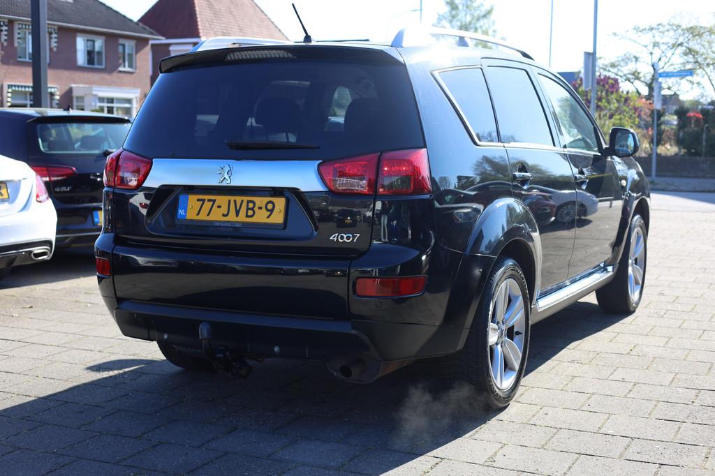 Peugeot 4007 2.4 GT 4X4 | 7-PERSOONS | LEDER | NAVI | CAMERA, Gebruikt, 4 cilinders, 7 stoelen, Zwart