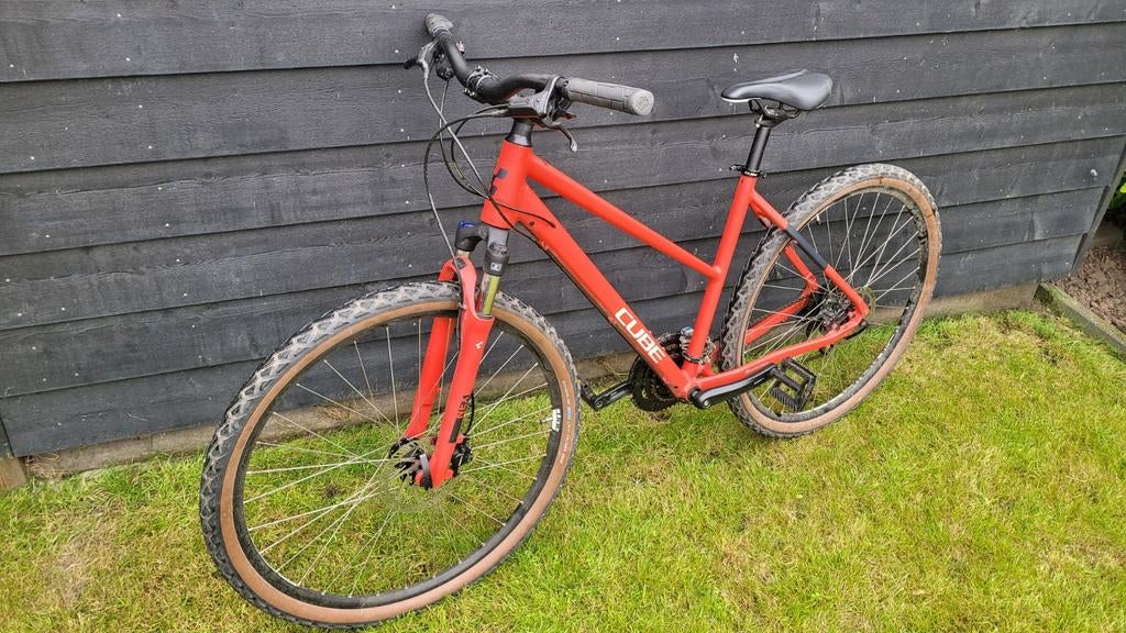 Dames Cube nature. FMaat 50cm. Mountainbike. Fitnessbike.MTB, Overige merken, Ophalen of Verzenden, Zo goed als nieuw, 50 tot 53 cm