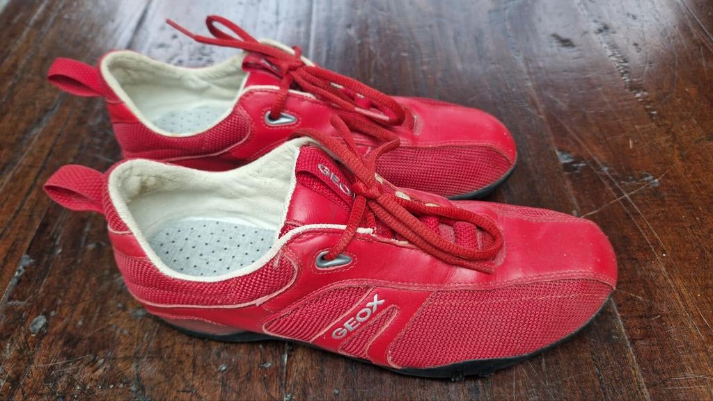 Rode Geox sneakers maat 39, Geox, Ophalen of Verzenden, Sneakers of Gympen, Gedragen