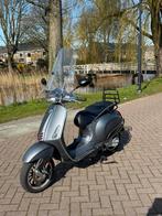 Vespa Sprint | 2016 | Brom, Fietsen en Brommers, Scooters | Vespa, Ophalen, Overige modellen, Maximaal 45 km/u, Zo goed als nieuw