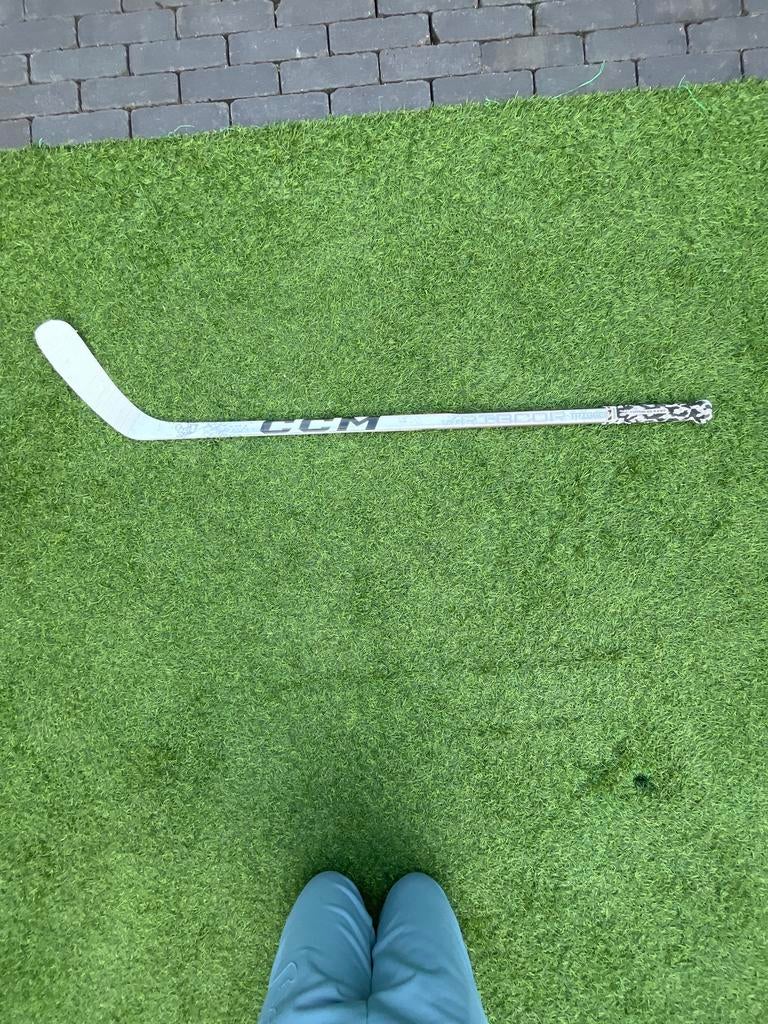 Ccm ridcor trigger 9 pro (rechts 120cm p29 55 flex, Sport en Fitness, IJshockey, Ophalen, Stick