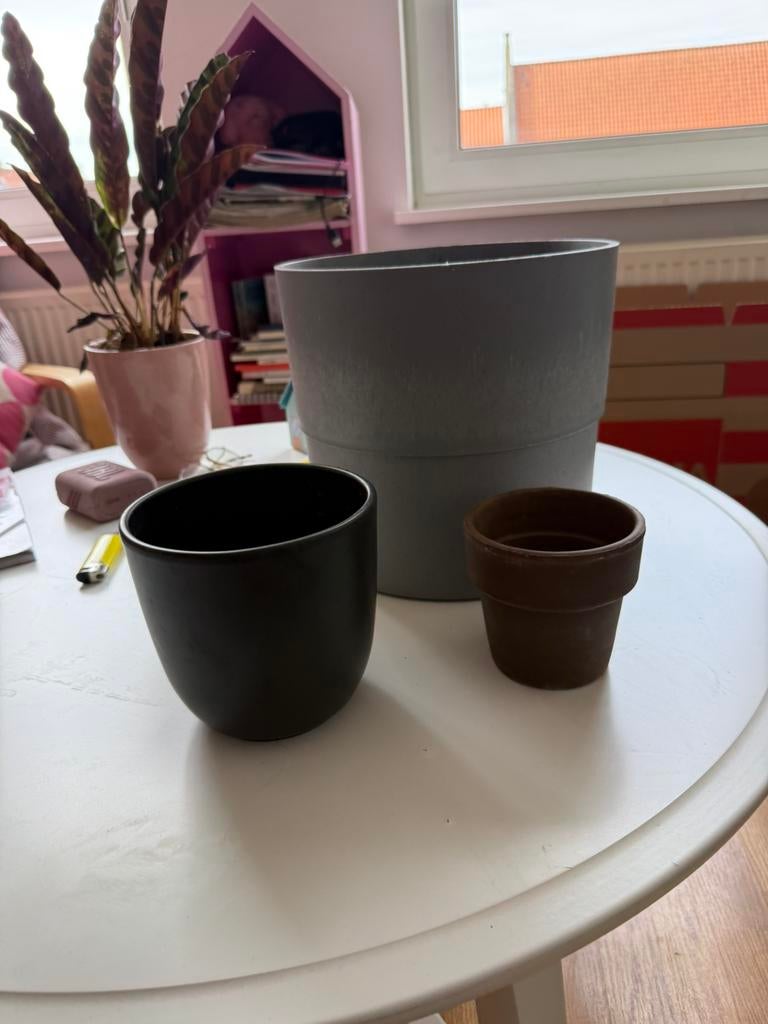 Pots, Tuin en Terras, Bloempotten, Ophalen, Rond, Zo goed als nieuw, Aardewerk