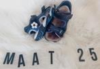 Blauwe sandalen met voetbalprintje maat 25, Gebruikt, Schoenen, Ophalen of Verzenden, Jongen