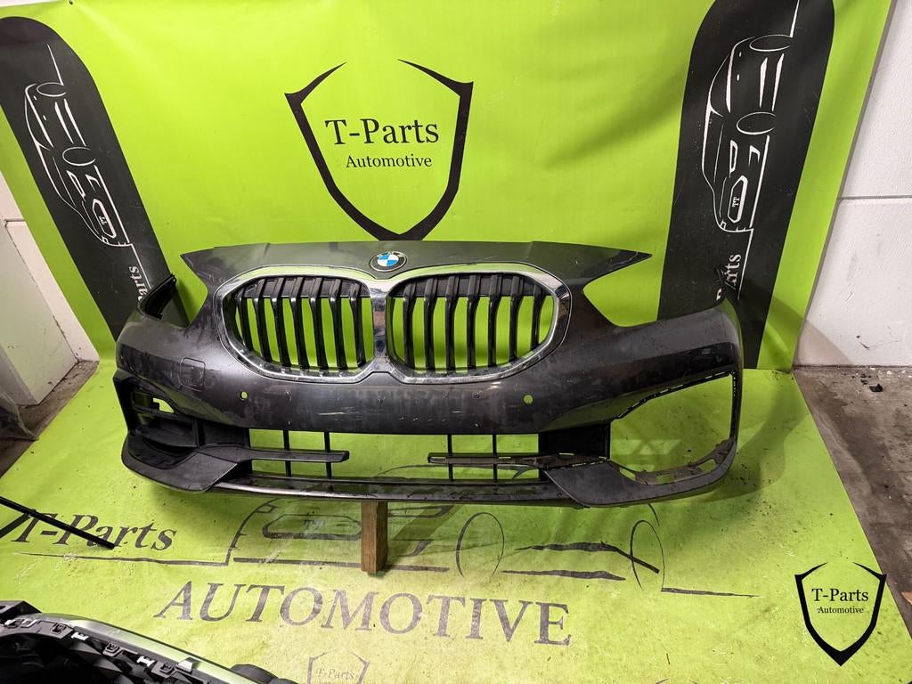 bmw 1 serie F40 bumper voorbumper 18+, Petuelring 130
80788  Munich, DE, Gebruikt, Info@bmw.de, Ophalen of Verzenden