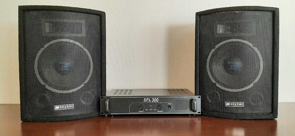 Verhuur Stereo Set - Versterker Skytec + 2 Disco Speakers, Ophalen, Zo goed als nieuw, Verjaardag