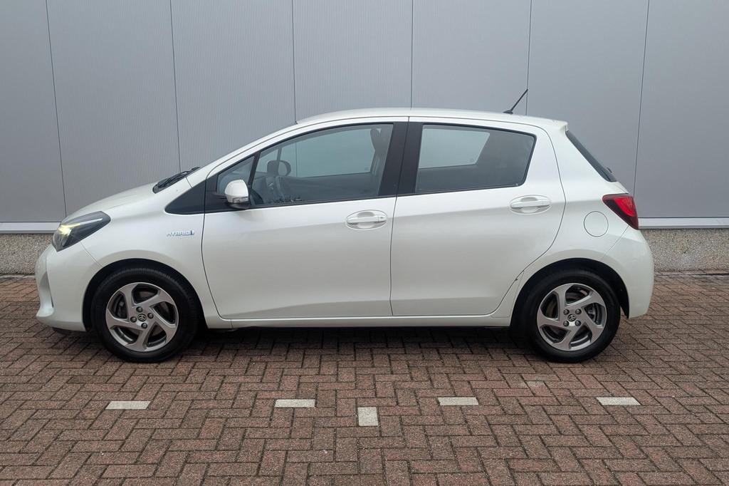 Toyota Yaris 1.5 Hybrid Lease Achteruitrijcamera NL-auto, Bl, Auto's, Gebruikt, Euro 6, 4 cilinders, Start-stop-systeem