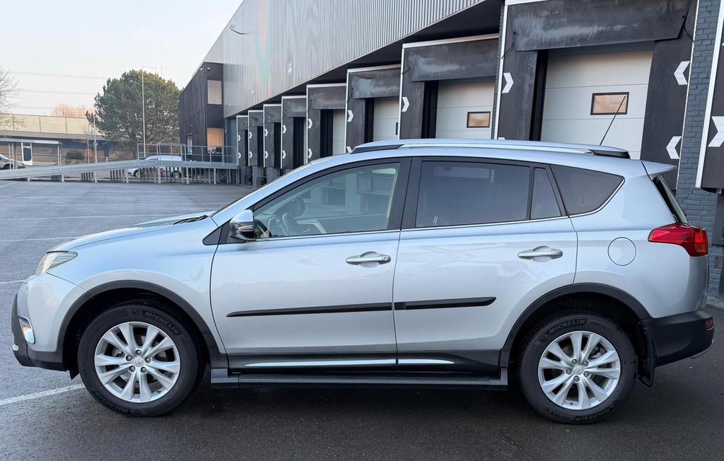 Toyota RAV4 2.0 Executive Business 4WD LEDER/STOELVERWARMING, Auto's, Toyota, Euro 5, Gebruikt, Zwart, 4 cilinders