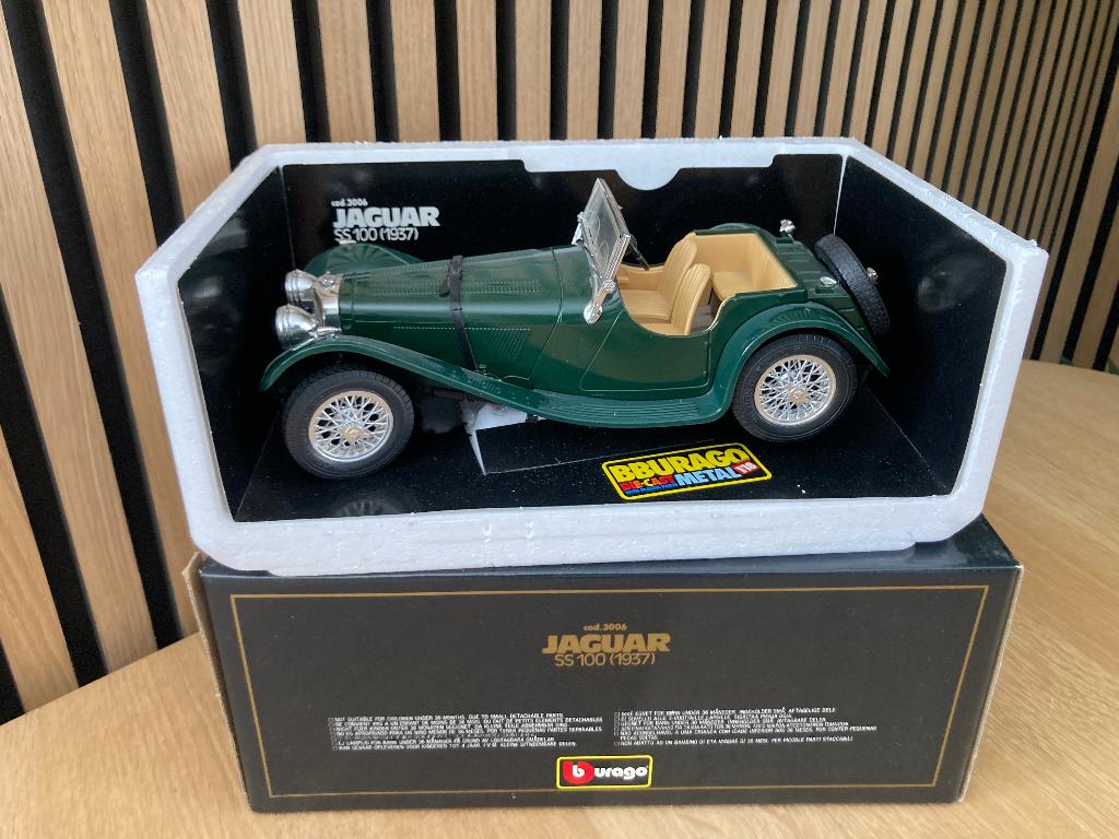 Bburago groene Jaguar SS 100 (1937) cod. 3006 1:18, Ophalen, Nieuw, Auto, Bburago