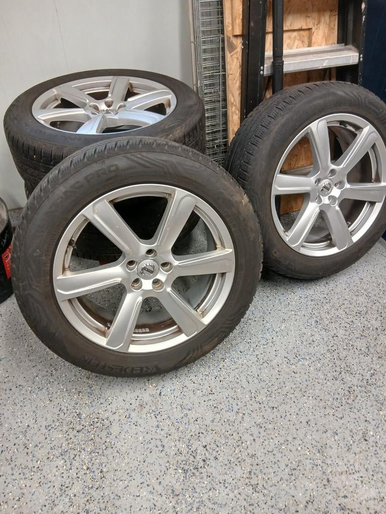 Volvo XC90 19 inch velgen met Vredestein Quatrac Pro, Ophalen of Verzenden, Gebruikt
