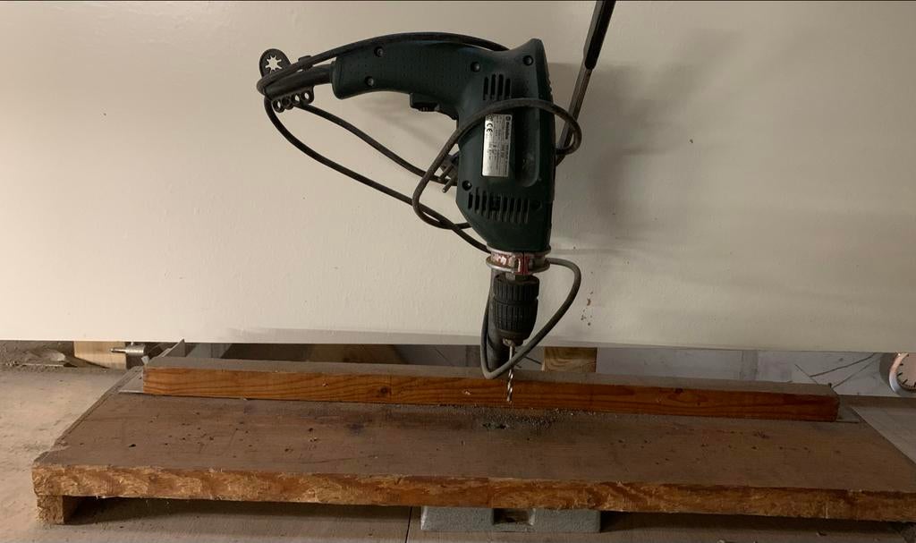 Boorstatief inclusief Metabo boormachine - Goede staat, Doe-het-zelf en Verbouw, Boormachine, Gebruikt, Variabele snelheid, Ophalen of Verzenden