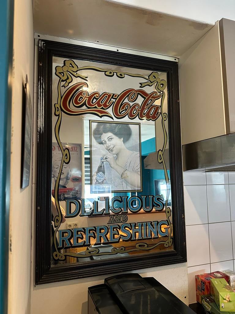 Vintage Coca-Cola spiegel - Delicious and Refreshing, Antiek en Kunst, Antiek | Spiegels, Ophalen, Rechthoekig, 50 tot 100 cm