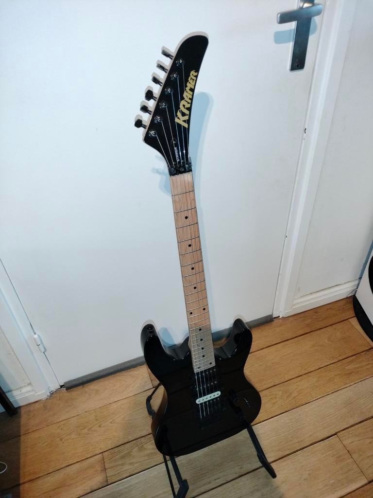 Kramer Striker HSS elektrische gitaar, Muziek en Instrumenten, Snaarinstrumenten | Gitaren | Elektrisch, Ophalen, Zo goed als nieuw