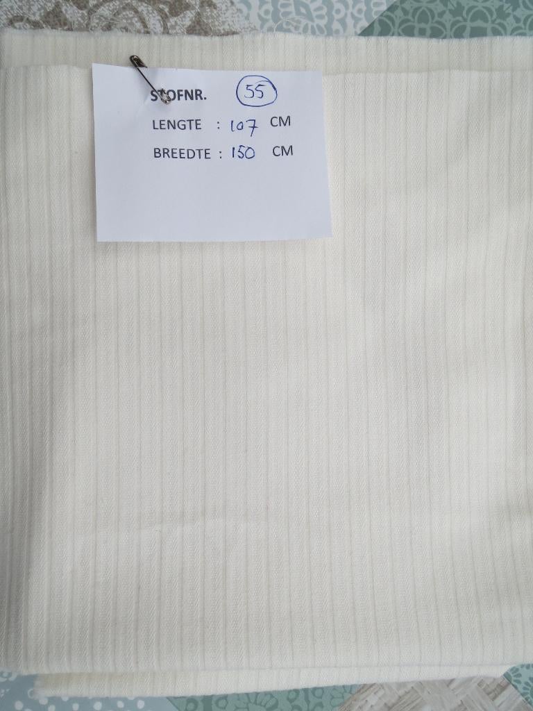 Lap dikkere katoenen stof  ivoorkleur met een streep, 120 cm of meer, Nieuw, Ophalen of Verzenden, Katoen