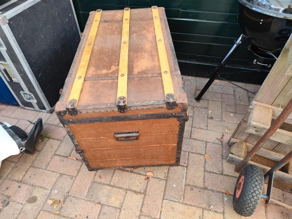 Oude houten kist, Antiek en Kunst, Ophalen of Verzenden