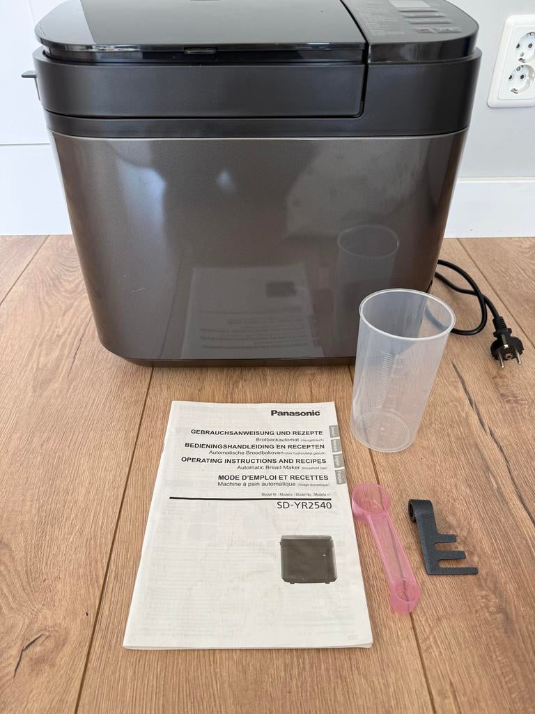 Panasonic Broodbakmachine SD-YR2540 - Zo goed als nieuw, Meer dan 10 programma's, 800 tot 1200 gram deeg, Zo goed als nieuw, Ophalen