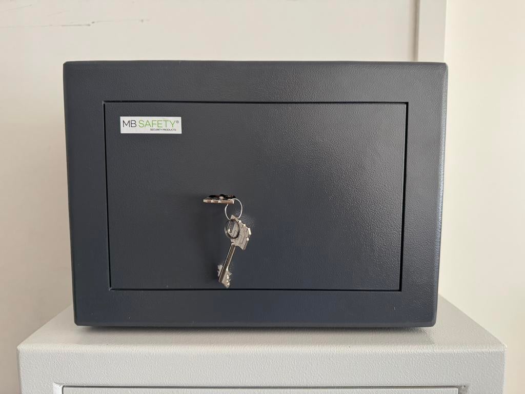 Zeer degelijke NIEUWE compacte kluis brandkast, Huis en Inrichting, Brandblussers en Brandkasten, Ophalen, Nieuw, Brandkast