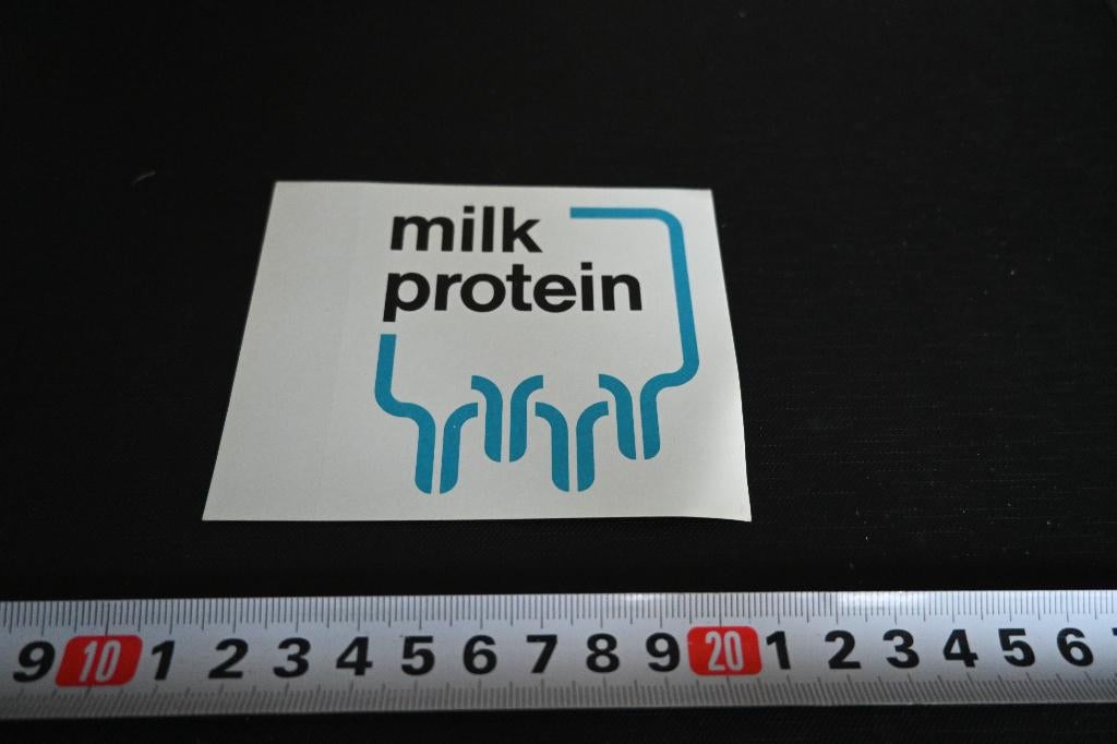 sticker Milk protein, Ophalen, Zo goed als nieuw, Sticker