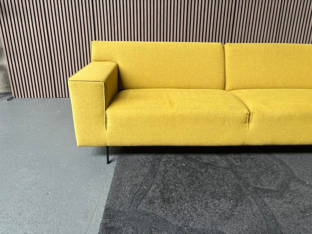 GRATIS LEVERING Hoekbank Jamé Geel 295x205 GEREINIGD, Huis en Inrichting, Banken | Bankstellen, 250 tot 300 cm, Hoekbank, Ophalen of Verzenden