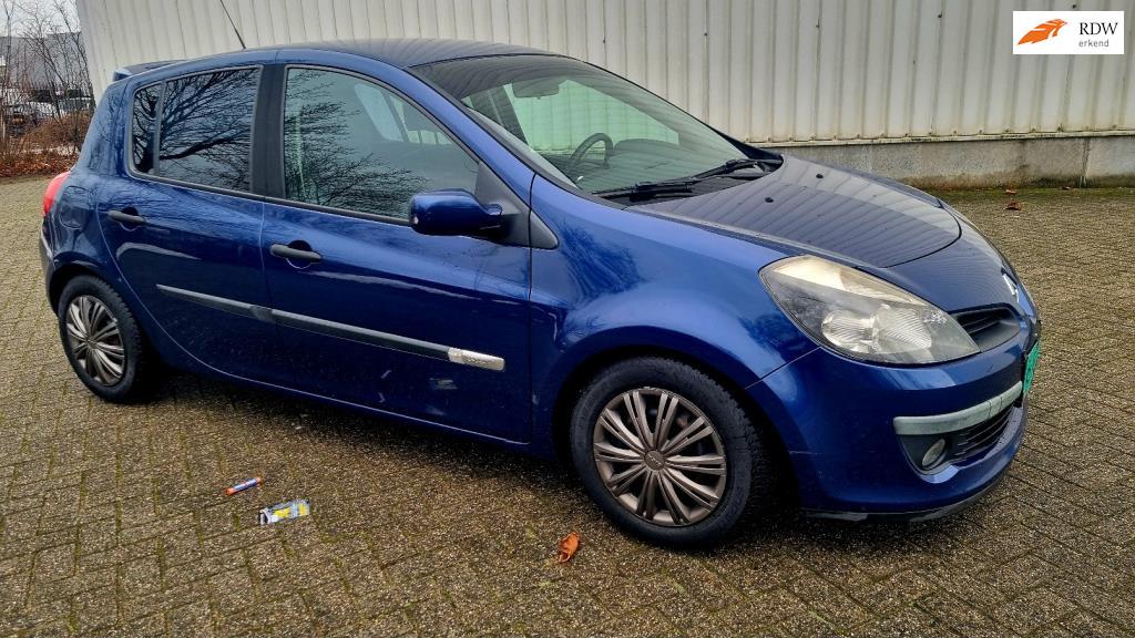 Renault Clio 1.6-16V Dynamique Luxe, Auto's, Voorwielaandrijving, Gebruikt, Blauw, Origineel Nederlands