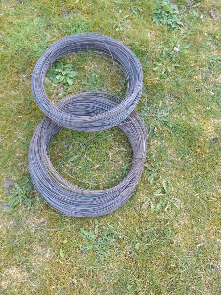 Binddraad 2 rollen, wapeningsdraad, bevestiging wapening, Doe-het-zelf en Verbouw, Ophalen, Nieuw, 250 mm of meer, Overige typen