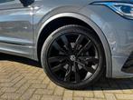 Volkswagen Tiguan eHybrid|R-Line|245PK|CarPlay|Pano, Stof, Gebruikt, 4 cilinders, Bedrijf