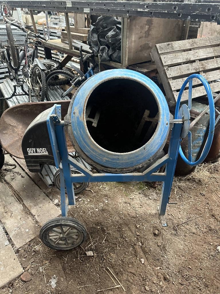Nette betonmolen 150L, Ophalen, Zo goed als nieuw